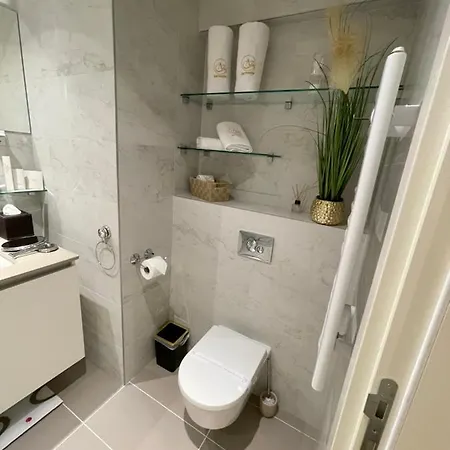 Apartment Apartwentyone - Your In