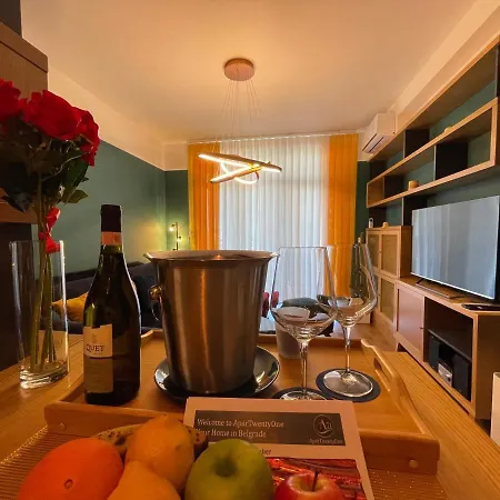 Apartment Apartwentyone - Your In *