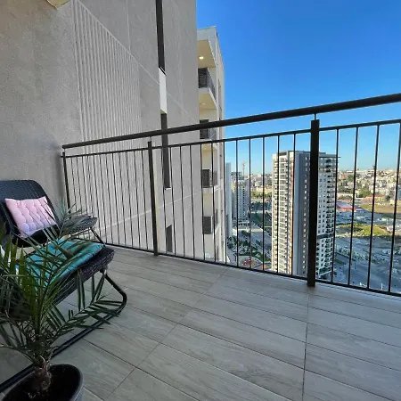 Apartwentyone - Your In